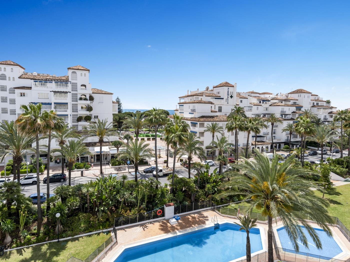 Apartment in Las Gaviotas for 4 people | Banus Rentals-5