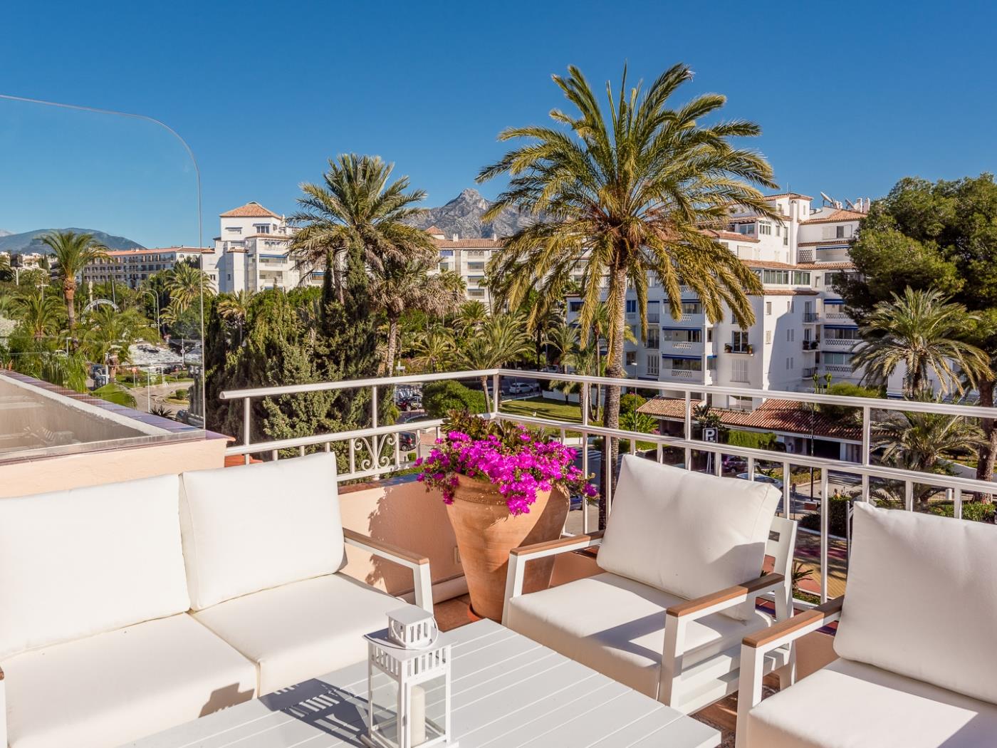 Penthouse dans le complexe Andalucía del Mar-16