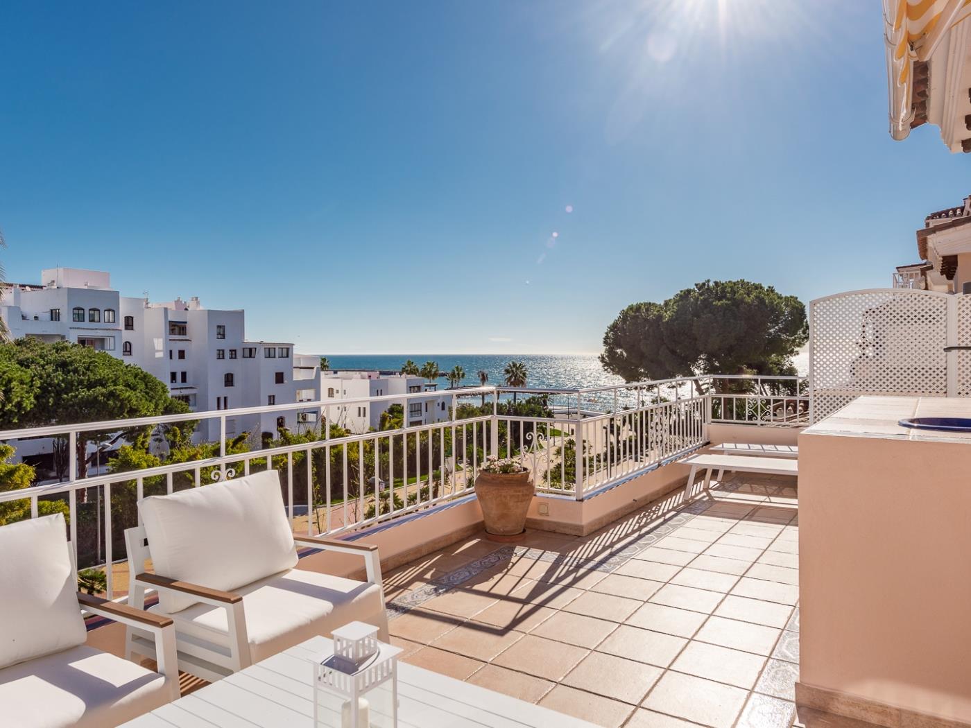 Penthouse in the complex Andalucía del Mar-0