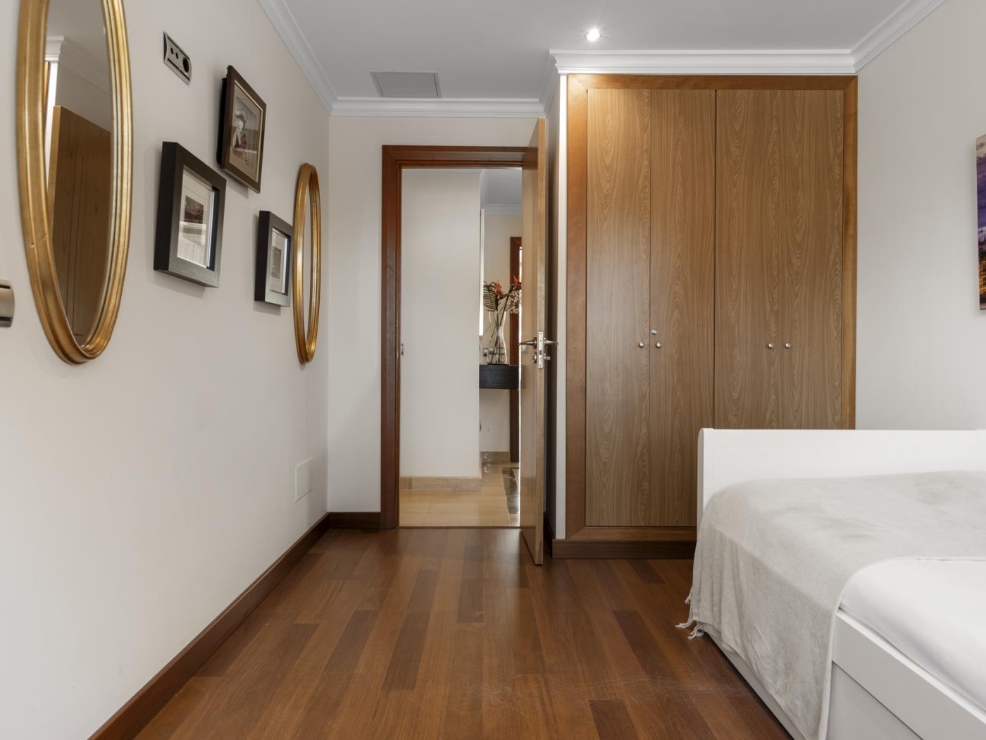Spacious 3-bedroom apartment in El Embrujo Banús