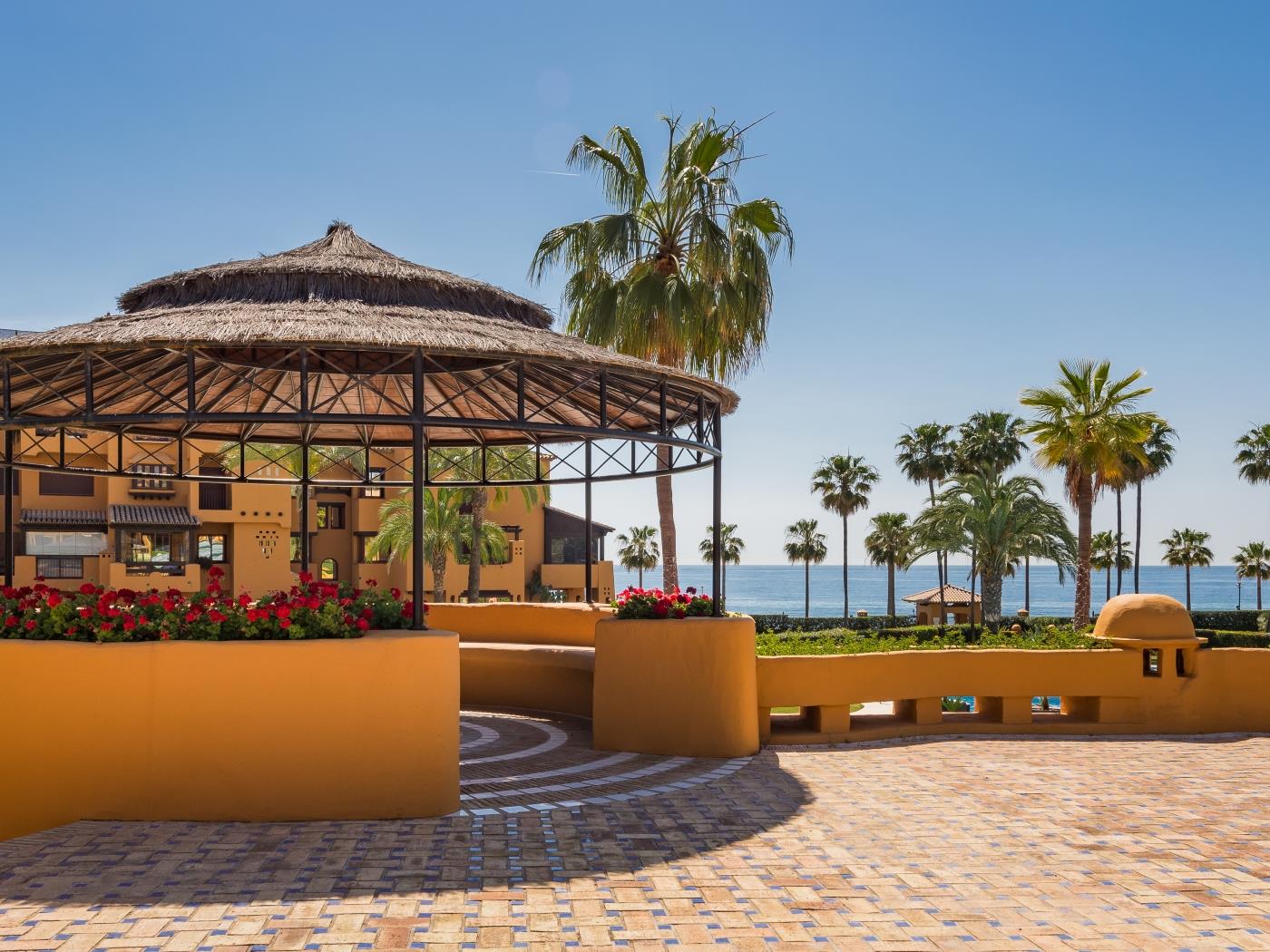 Appartement exclusif de 3 chambres en bord de mer à Estepona-34