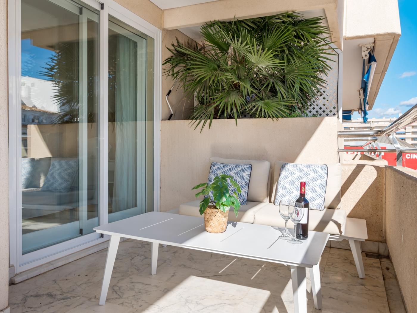 Apartamento en Marina Banus para 6 personas | 1-3F-14