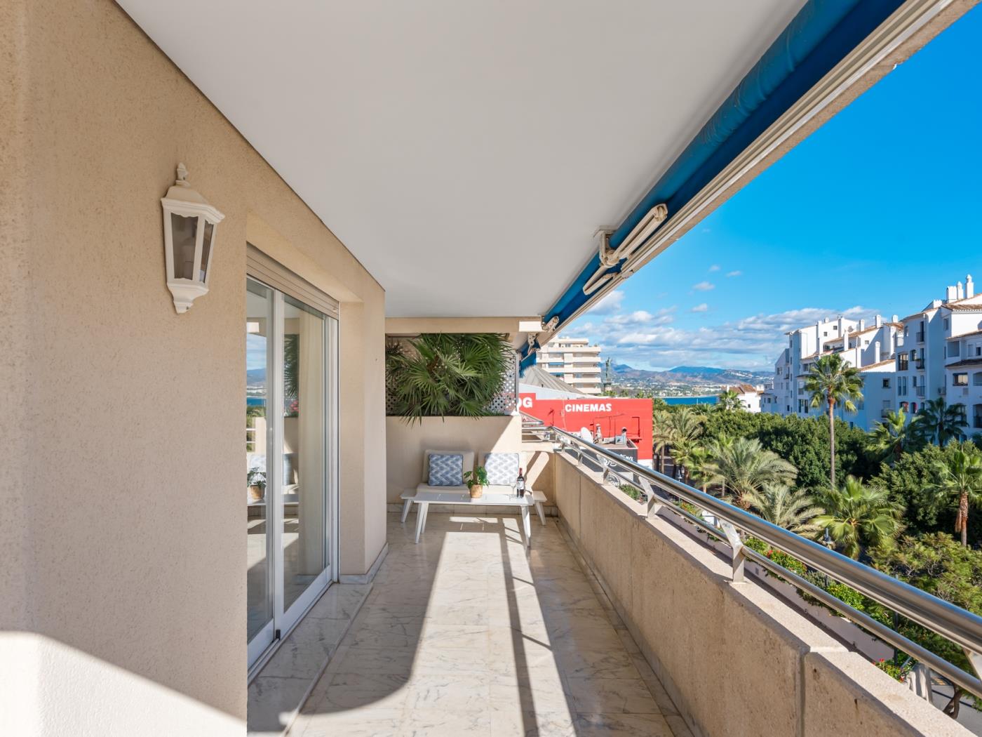 Apartamento en Marina Banus para 6 personas | 1-3F-15