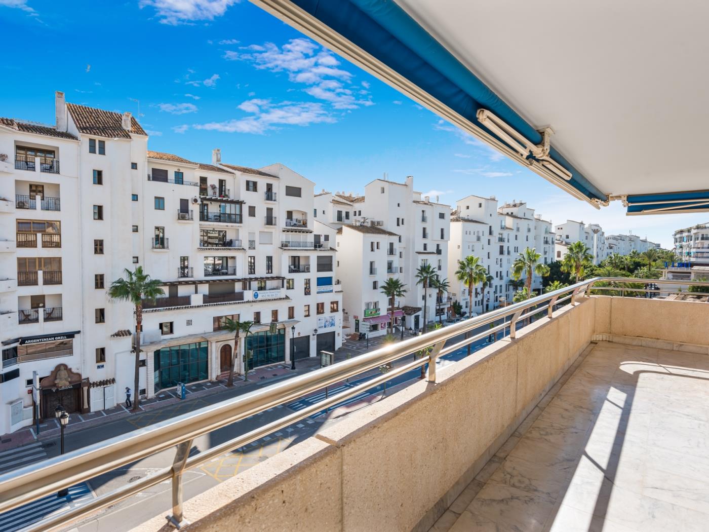 Apartamento en Marina Banus para 6 personas | 1-3F-16