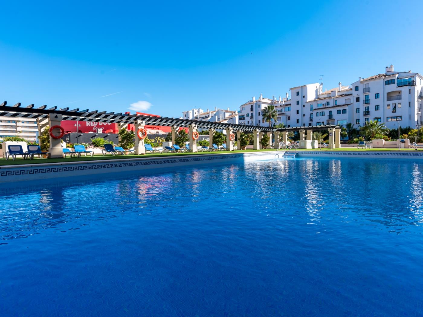 Apartamento en Marina Banus para 6 personas | 1-3F-33