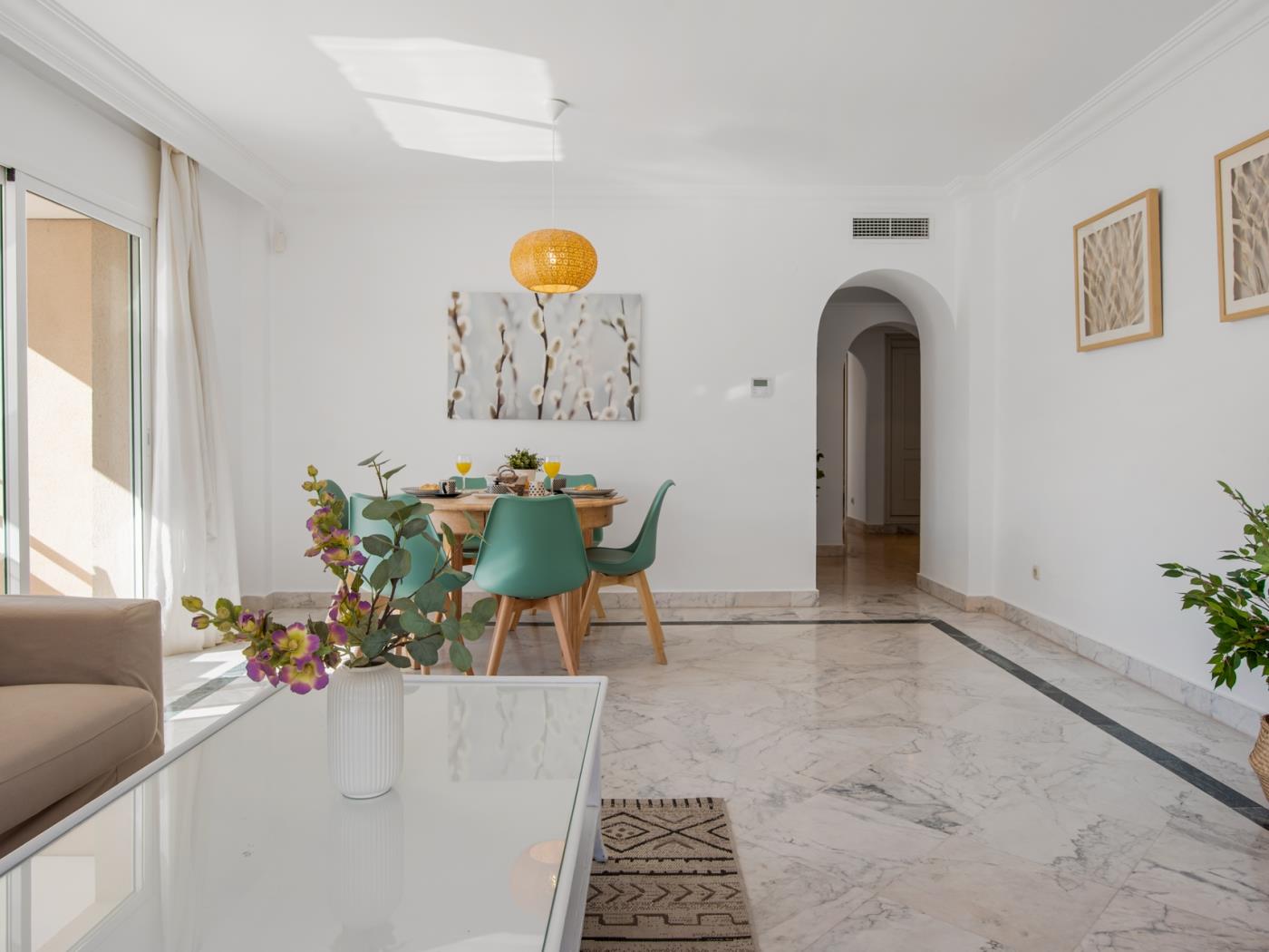 Appartement à Marina Banus pour 6 personnes | 1-3F-6