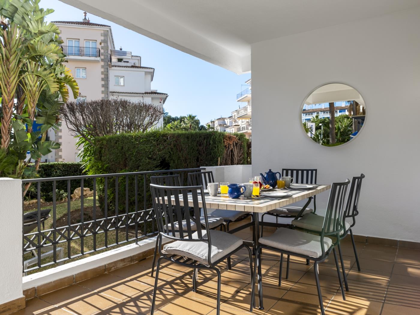 Appartement au rez-de-chaussée avec terrasse-2