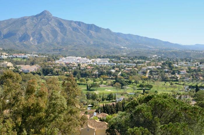 Nueva Andalucía: El valle del golf de Marbella, un oasis para aficionados y profesionales