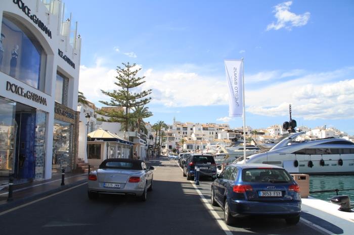 Everything you need to know about car hire in Puerto Banús