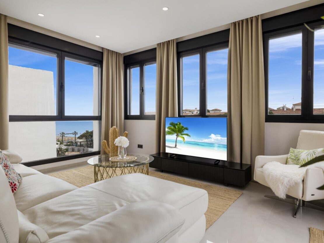 Ático en Playas del Duque para 4 personas | Casa Cádiz 505
